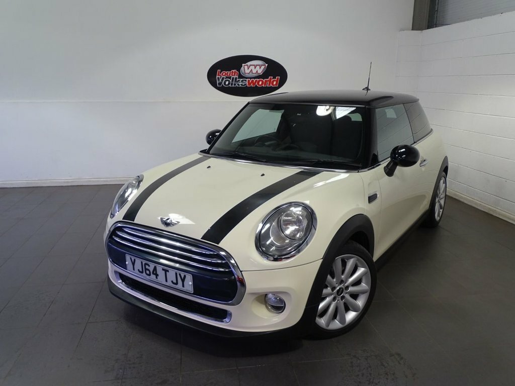 Mini Hatch 1.5L Cooper White