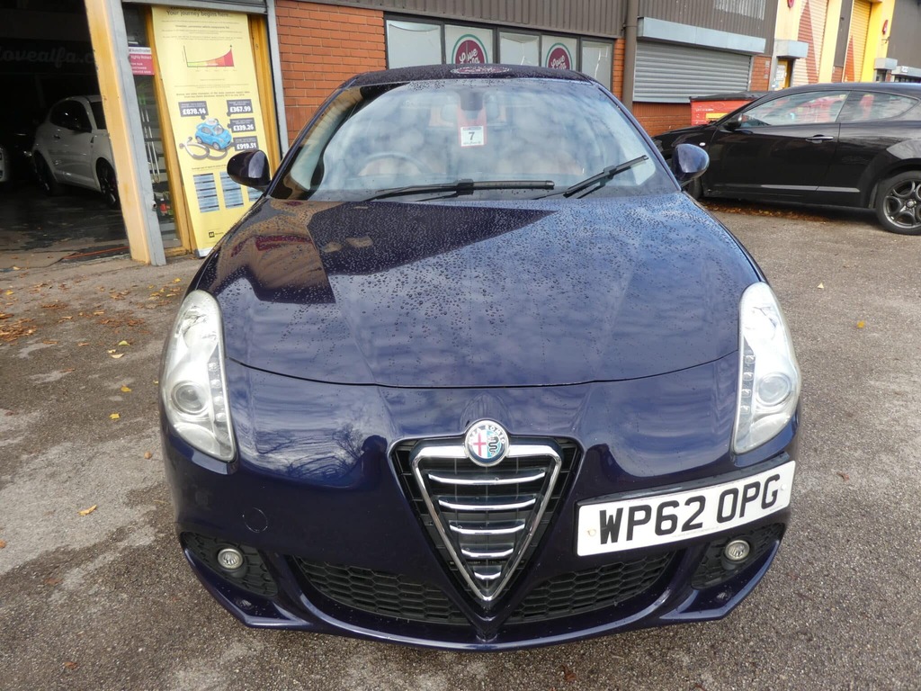 Alfa Romeo Giulietta 1.6 Jtdm-2 105 Lusso Start Stop Hatchback 62 #2