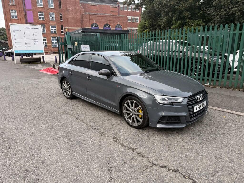 Audi A3 1.5 Tfsi Cod Black Edition S Tronic Euro 6 Ss 4 Grey