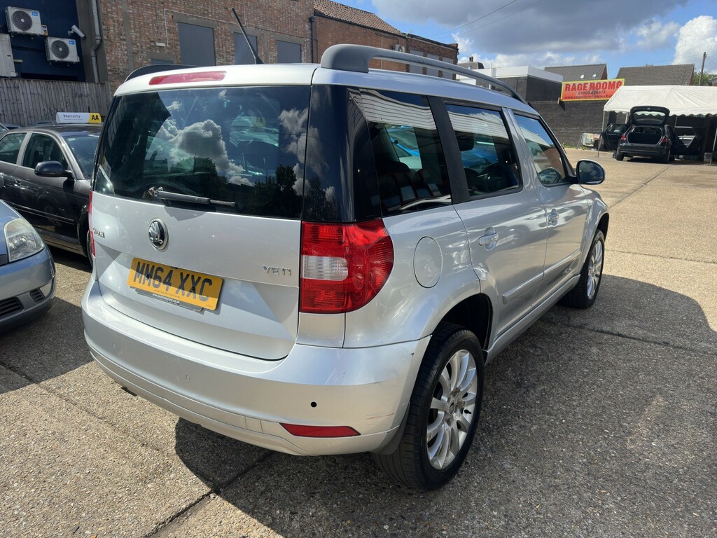 Skoda Yeti 2.0 Tdi Elegance 2015 Silver #6