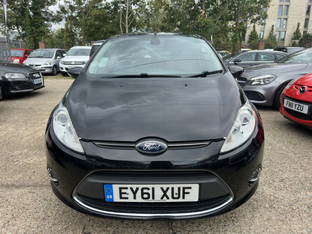 Ford Fiesta 1.4 Titanium Black #2