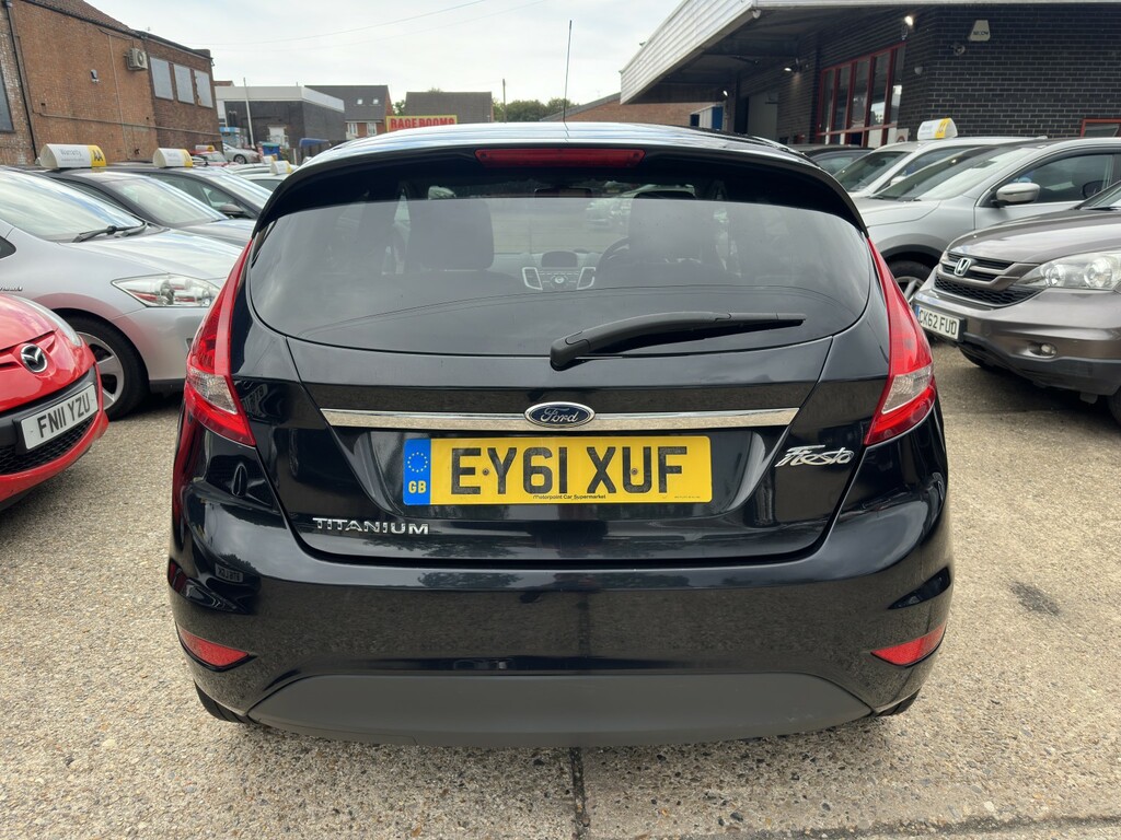 Ford Fiesta 1.4 Titanium Black #6