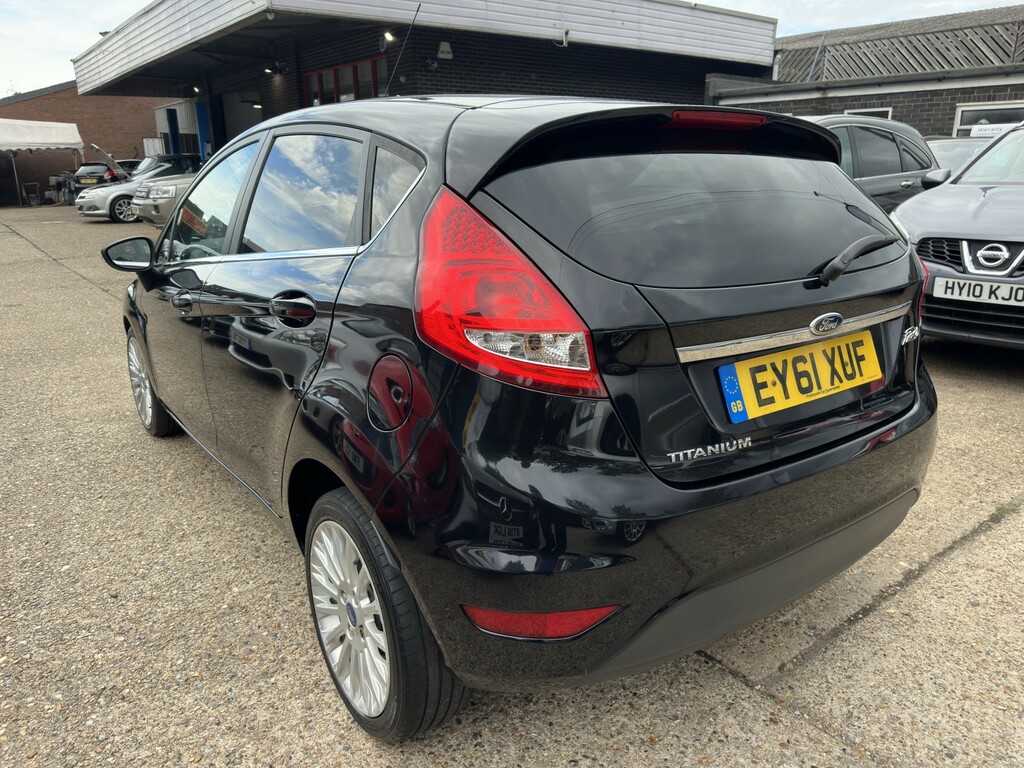 Ford Fiesta 1.4 Titanium Black #5