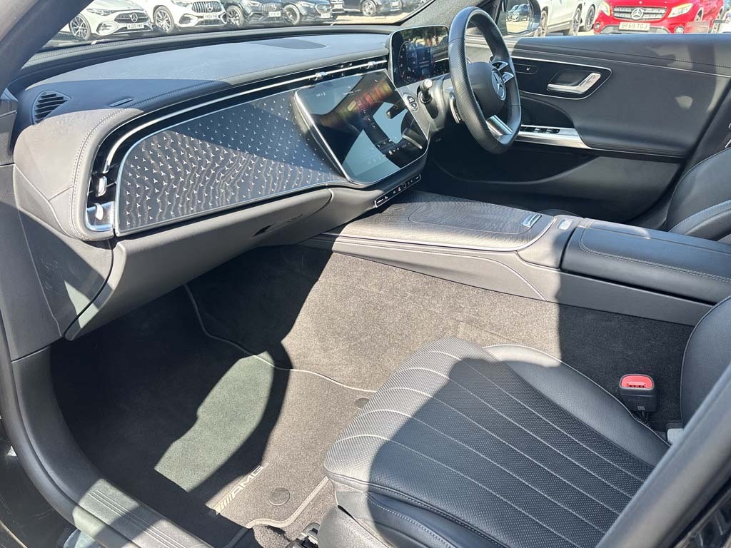 Mercedes-Benz E Class E200 Amg Line 9G-tronic KX25YUN Black #2