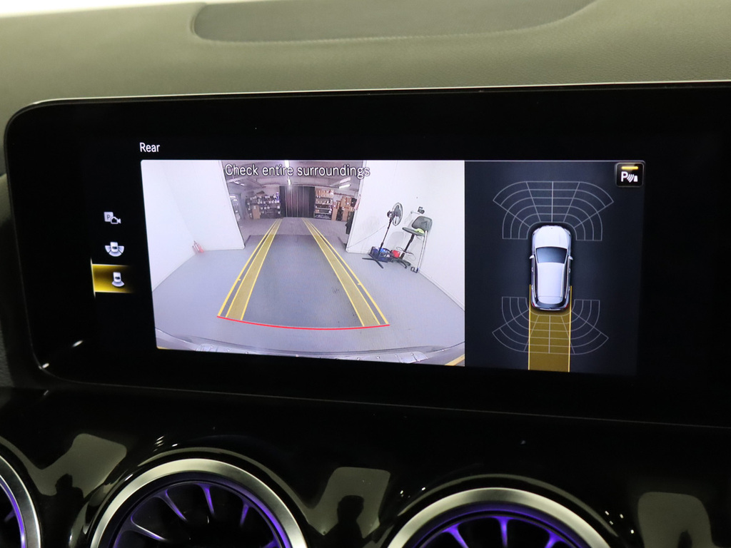 Mercedes-Benz GLA Class Gla 200D Amg Line Premium GY21EBL Grey #5