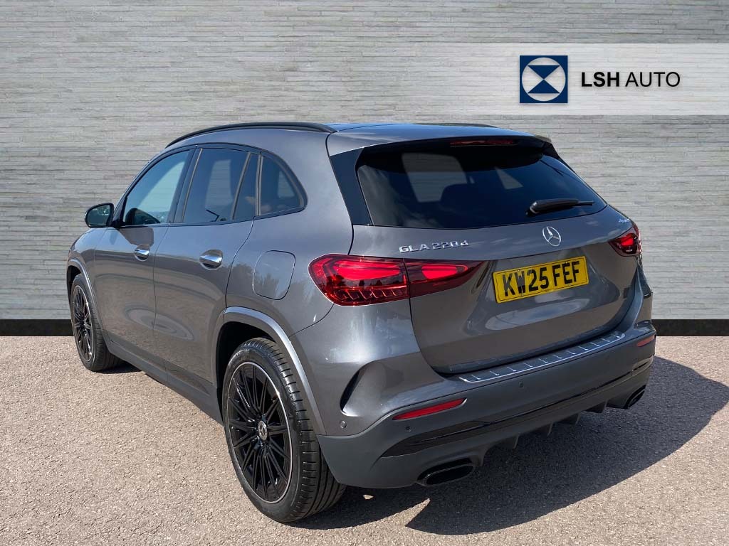 Mercedes-Benz GLA Class Gla 220D 4Matic Amg Line Premium Plus KW25FEF Grey #2