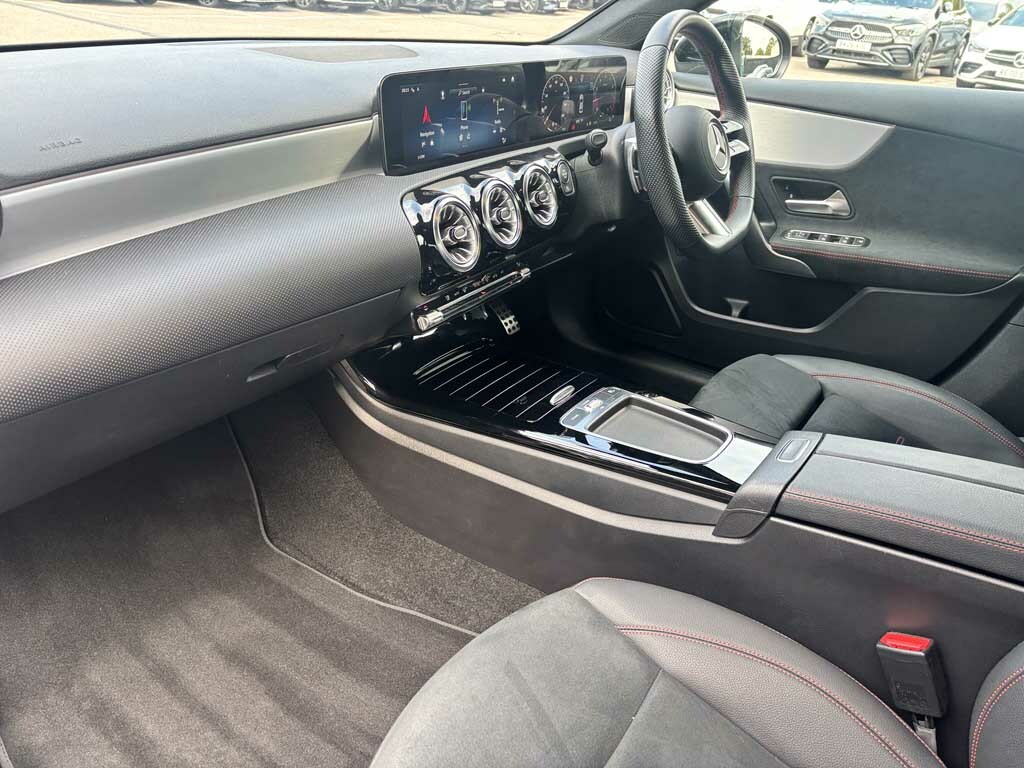 Mercedes-Benz A Class A200 Amg Line Executive Black #3