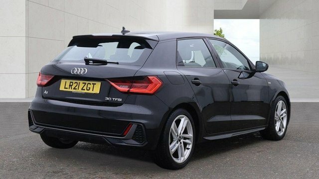 Audi A1 1.0 Tfsi 30 S LR21ZGT Black #4