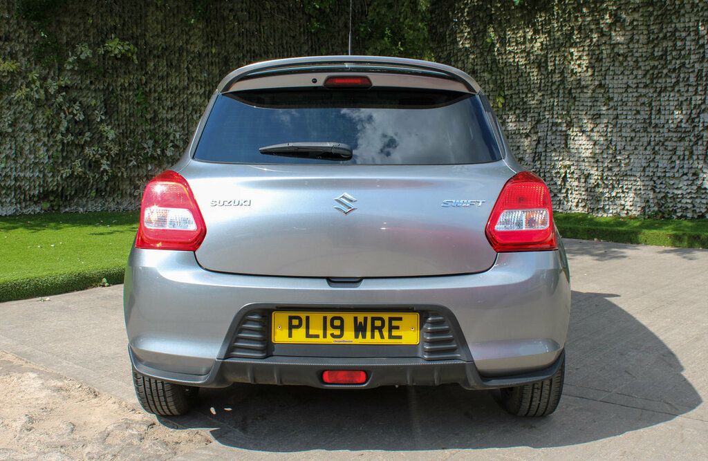 Suzuki Swift Attitude Silver #5