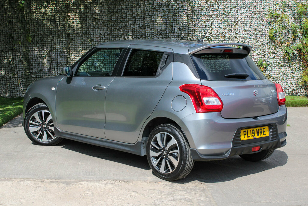 Suzuki Swift Attitude Silver #6