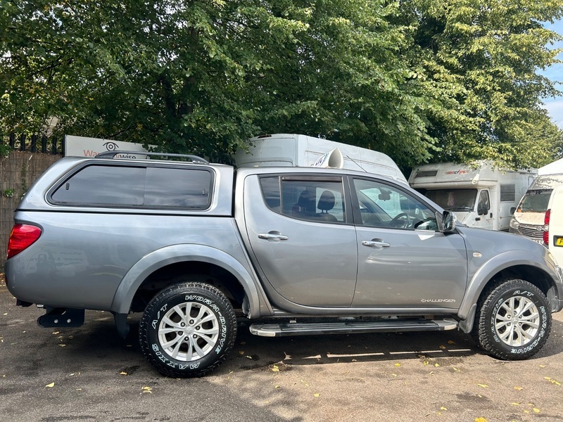 Mitsubishi Shogun Sport 4X4 Challenger Fantatsic Condition Grey #4