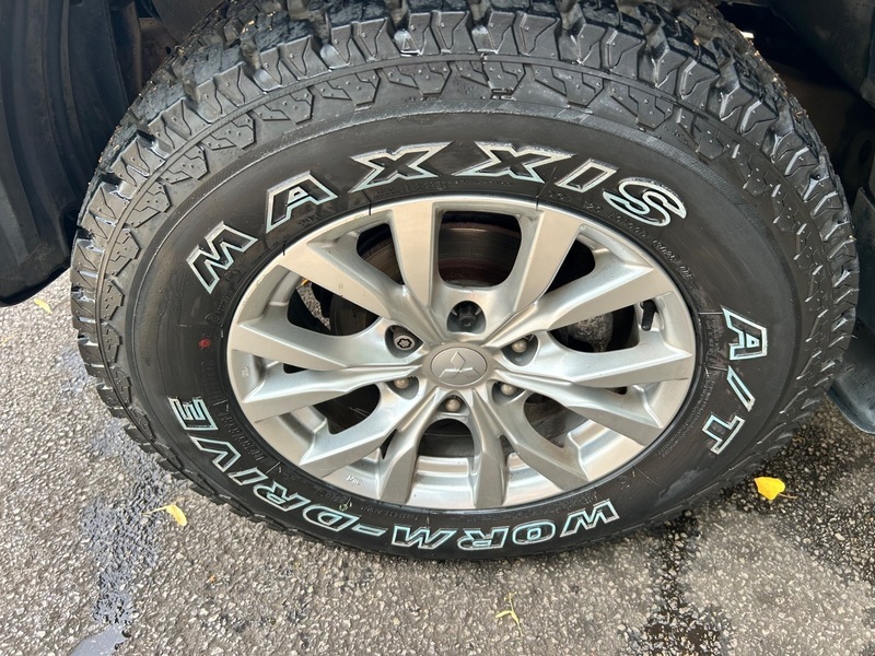 Mitsubishi Shogun Sport 4X4 Challenger Fantatsic Condition Grey #3