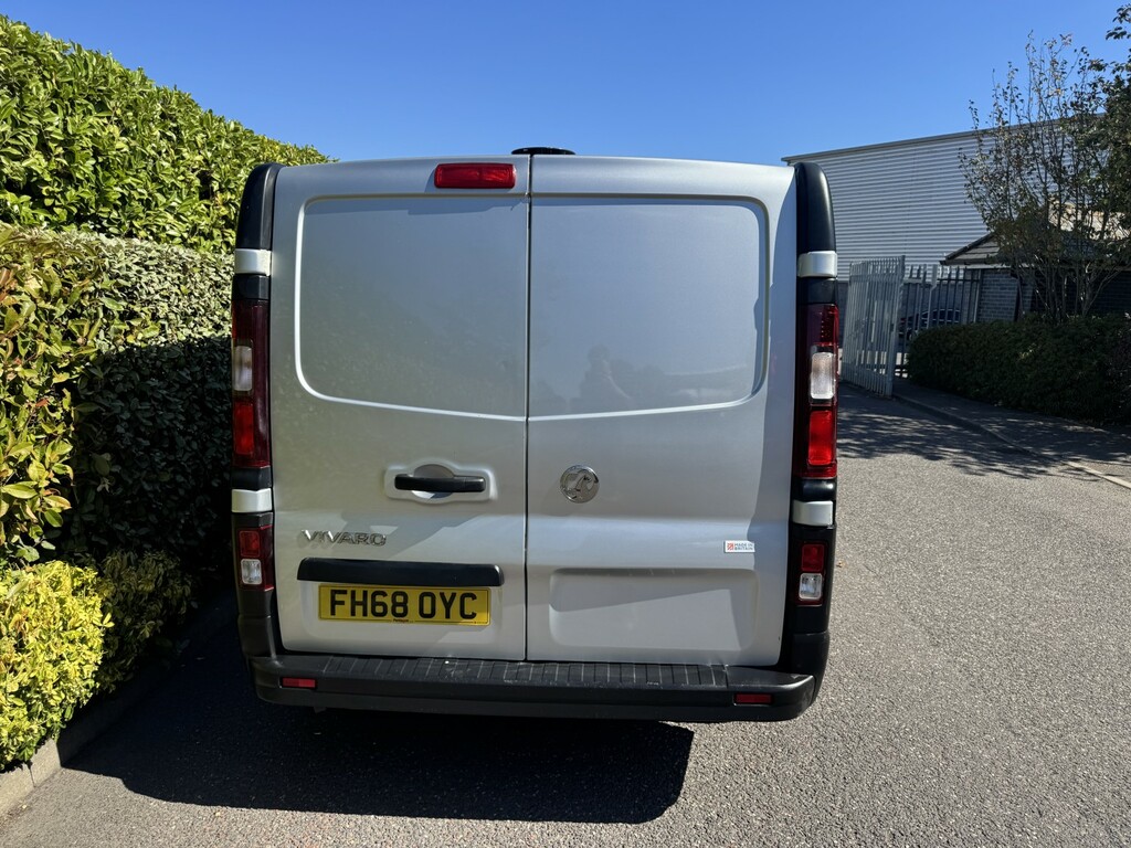 Vauxhall Vivaro 1.6 Cdti 2700 2019 FH68OYC Silver #4