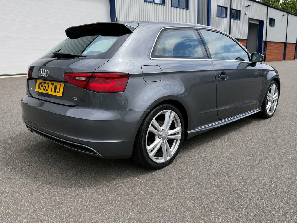 Audi A3 1.8 Tfsi S Line S Tronic Black #2