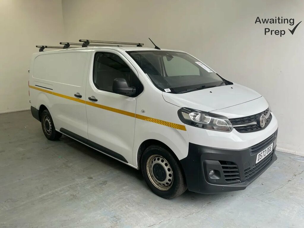 Vauxhall Vivaro Turbo D 2900 Dynamic L1 H1 1.5D 100Ps U8373 Ulez White