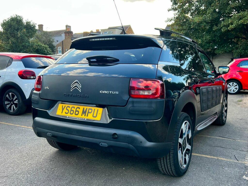 Citroen C4 Cactus 1.2 Puretech Flair Edition Etg5 Euro 6 Ss YS66MPU Black #4