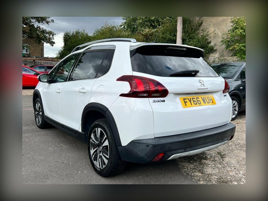 Peugeot 2008 1.2 Puretech Allure Etg Euro 6 Ss White #4