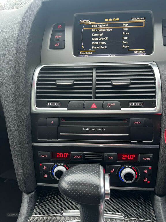 Audi Q7  Black #17