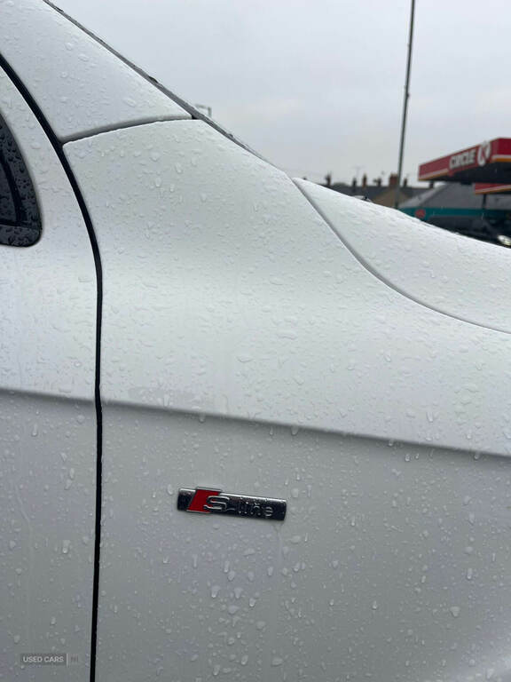 Audi Q7  Black #10