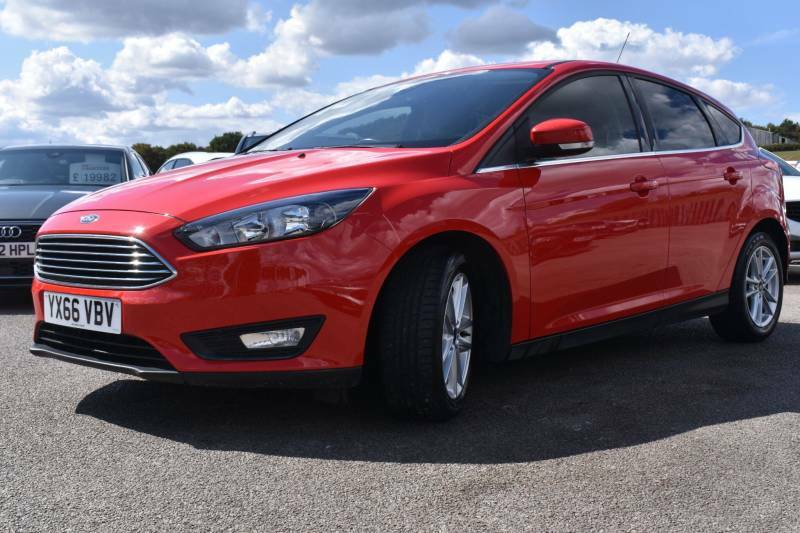 Ford Focus 1.0T Ecoboost Zetec Euro 6 Ss Red #2