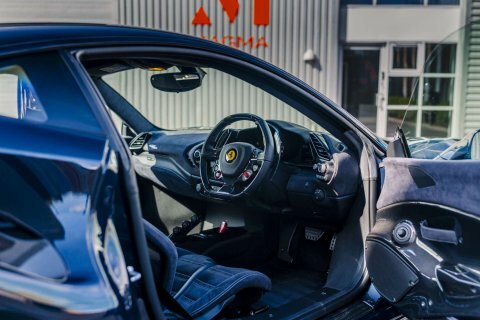 Ferrari 488 Vs Red #35