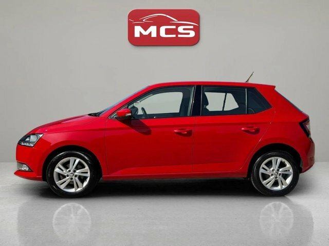 Skoda Fabia Se Hatchback YE19ETO Red #2