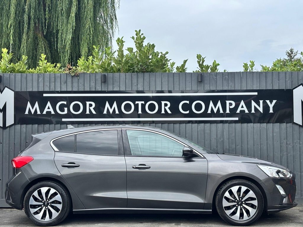 Ford Focus For Sale In Caldicot CU68OLB Grey #2