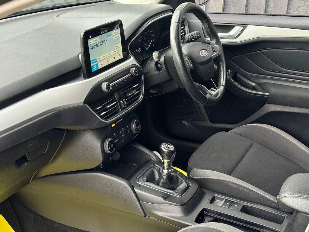 Ford Focus For Sale In Caldicot CU68OLB Grey #6