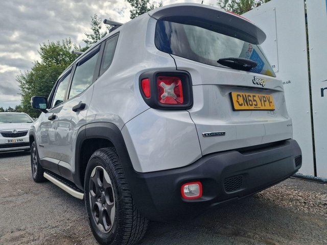 Jeep Renegade Green #11