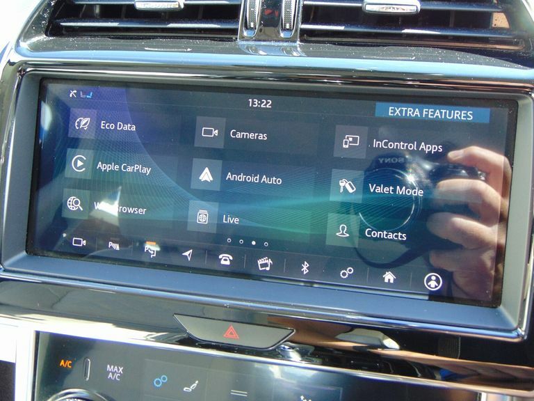 Jaguar XE 2.0 Hse EW19MGZ Red #6
