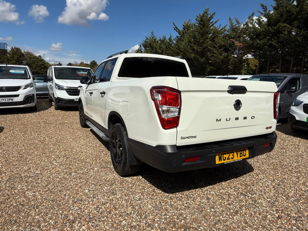 SsangYong Musso 2.2D Saracen Plus 4Wd Lwb Euro 6 White #3