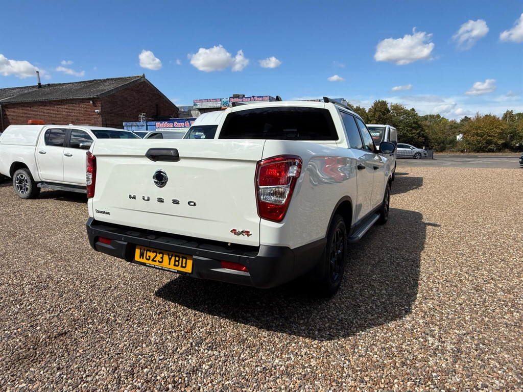SsangYong Musso 2.2D Saracen Plus 4Wd Lwb Euro 6 White #5