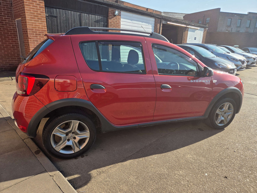 Dacia Sandero Stepway Stepway Comfort Tce BN68WXH #2