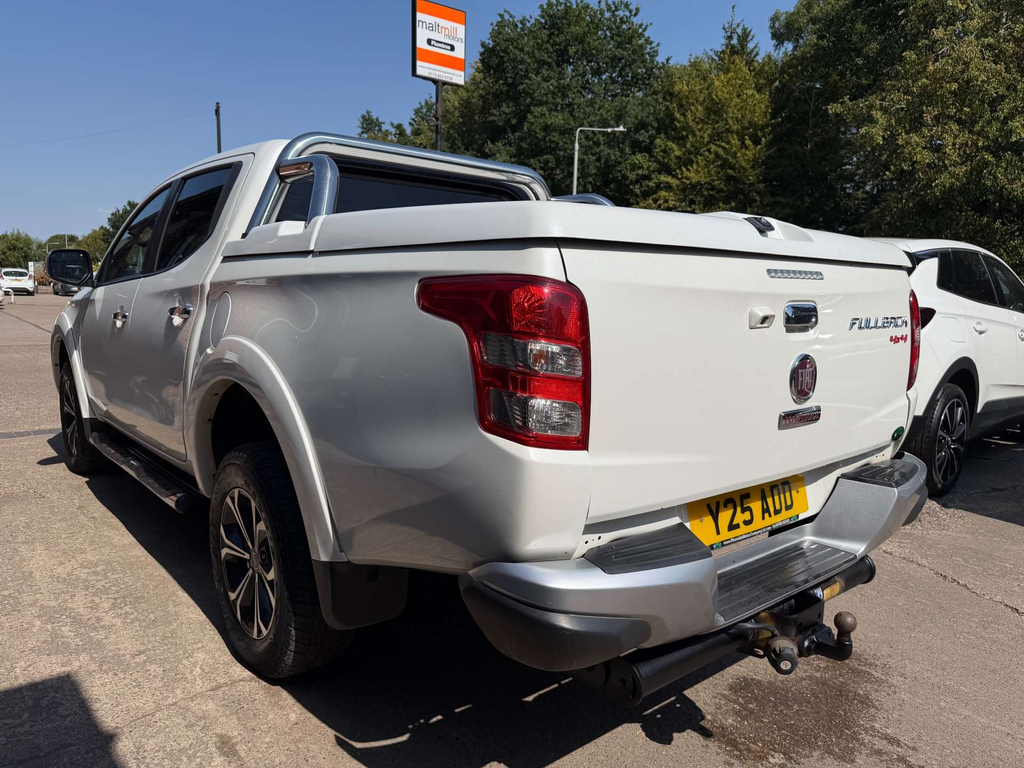 Fiat Fullback Lx Dcb White #7