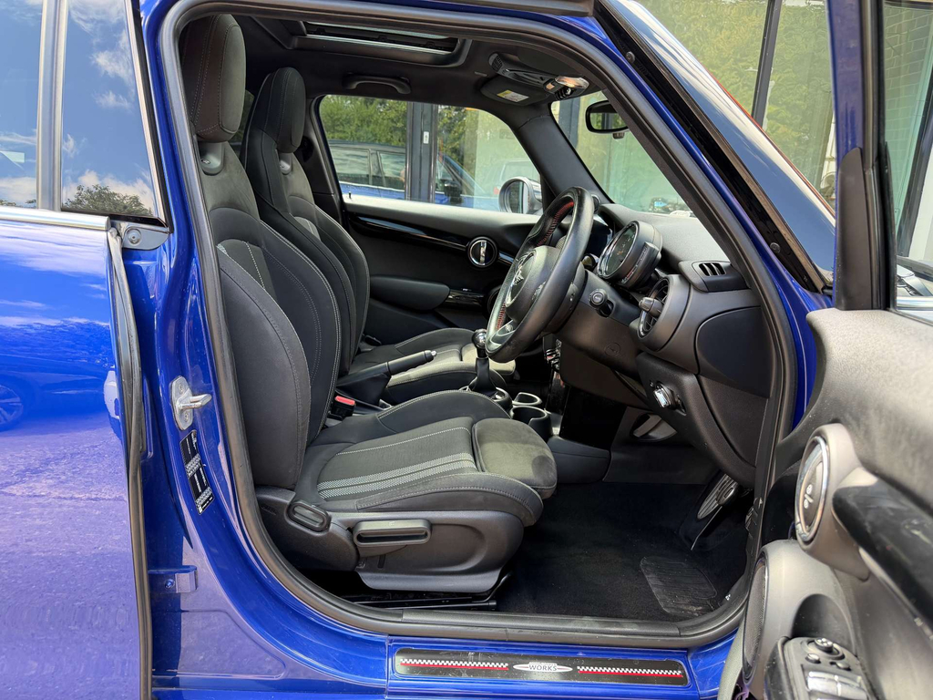 Mini Hatch Cooper S WA68XHX Blue #2