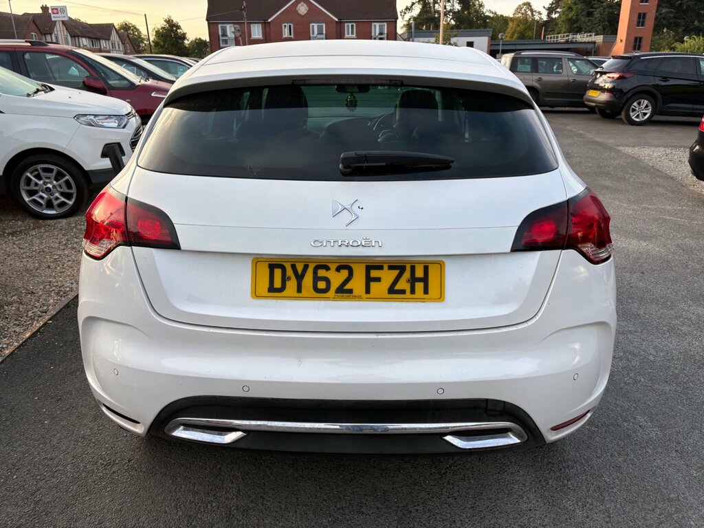 Citroen DS4 1.6 Hdi Dstyle Hatchback Euro 5 White #3