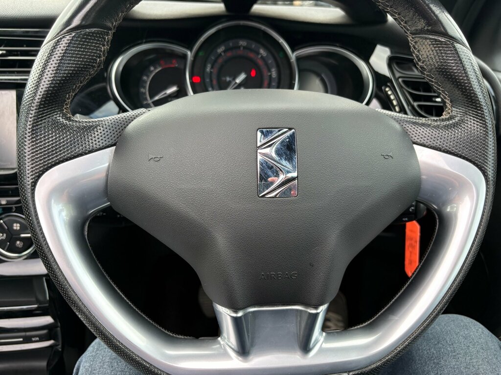 DS DS 3 Cabrio Ds3 Elegance Puretech Ss Black #15