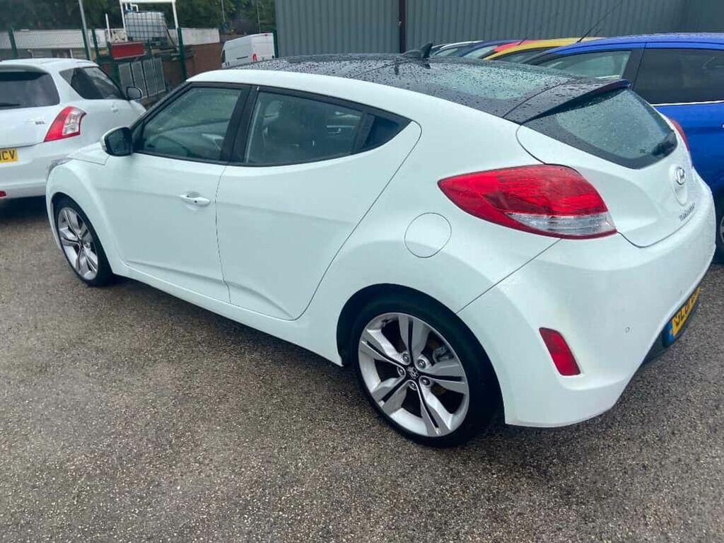 Hyundai Veloster Hatchback Silver #10