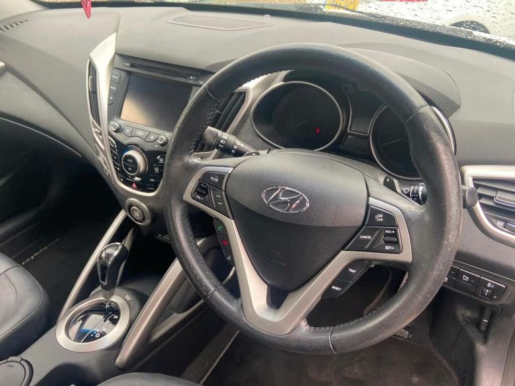 Hyundai Veloster Hatchback Silver #20