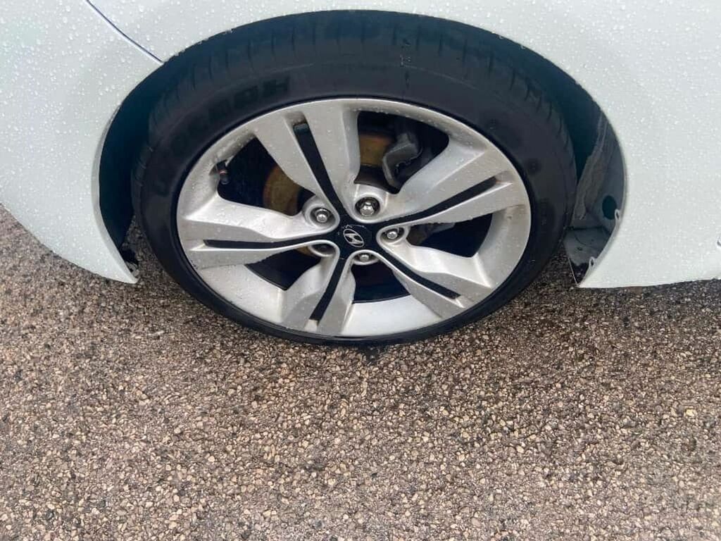 Hyundai Veloster Hatchback Silver #8
