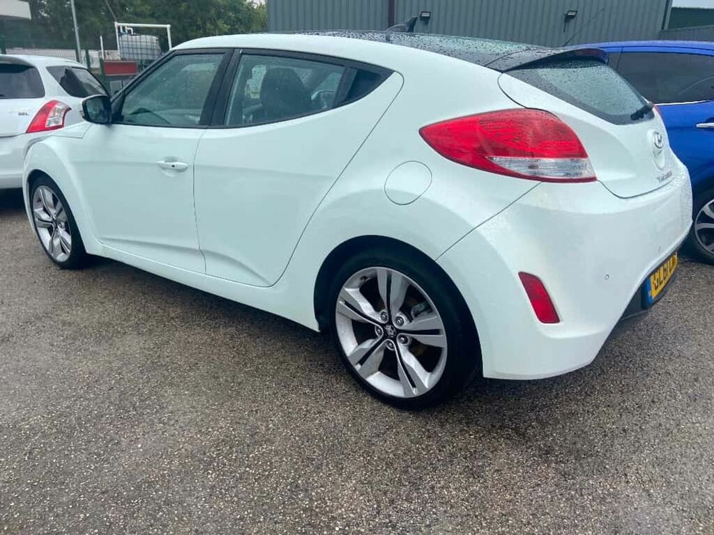 Hyundai Veloster Hatchback Silver #11