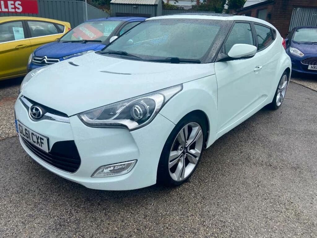 Hyundai Veloster Hatchback Silver #25