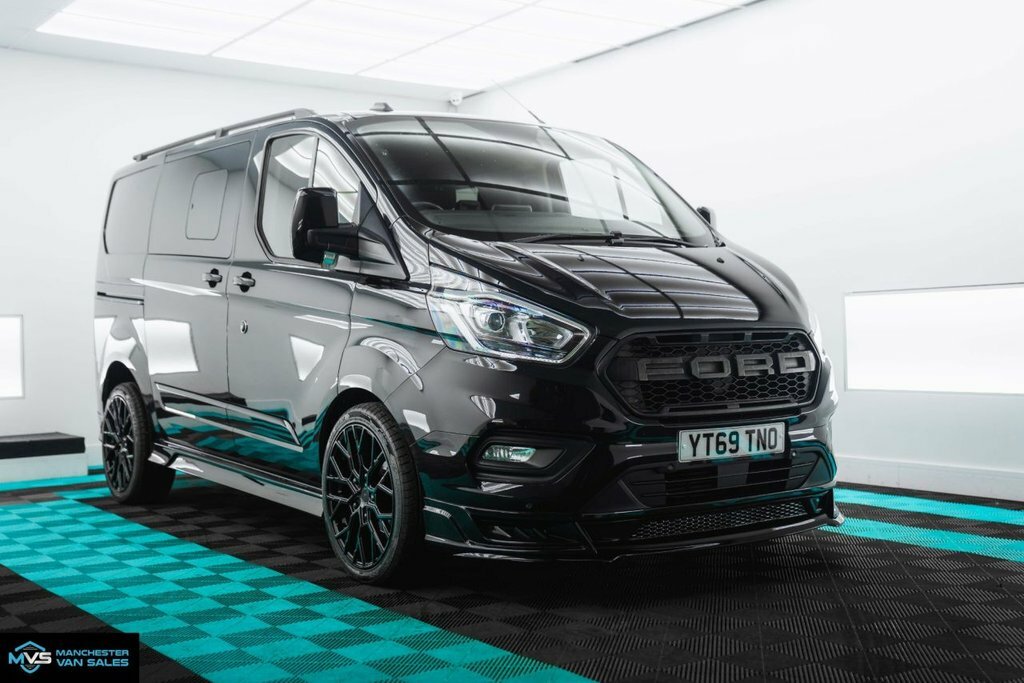 Ford Transit Custom 2L Limited YT69TNO Black