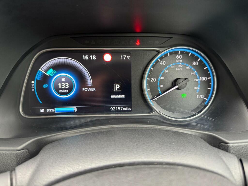 Nissan Leaf Leaf E 3.Zero Red #10