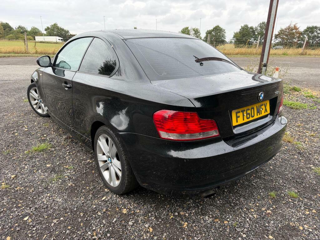 BMW 1 Series 2.0 118D Se Euro 5 Black #4