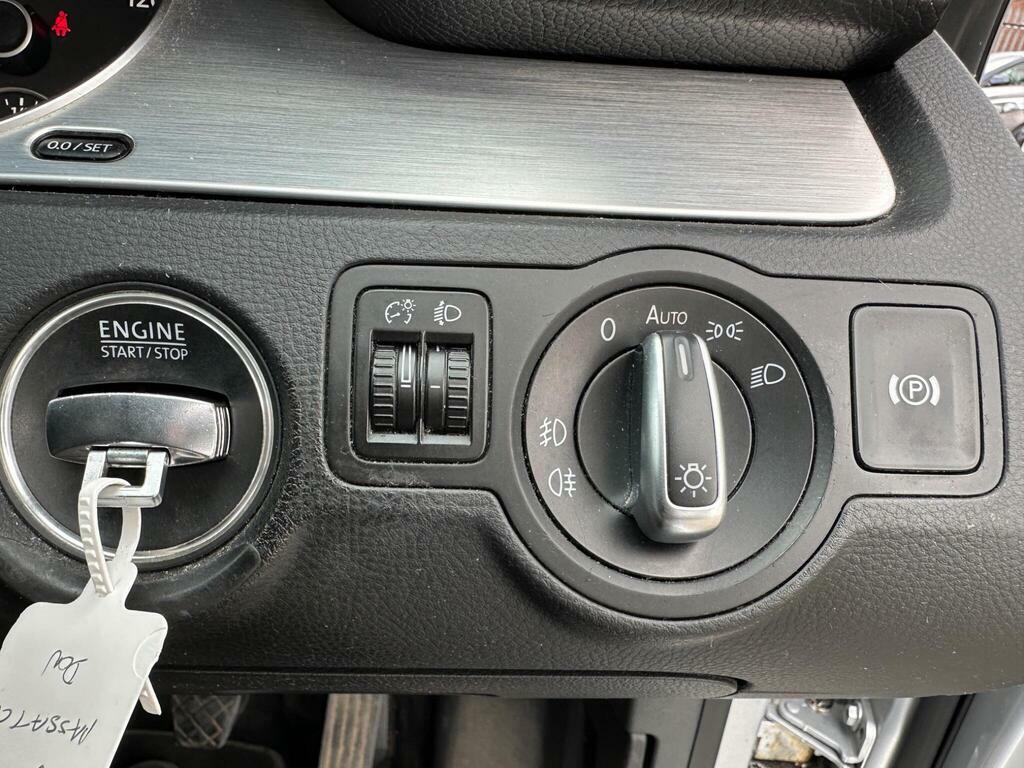 Volkswagen CC Gt Black #16