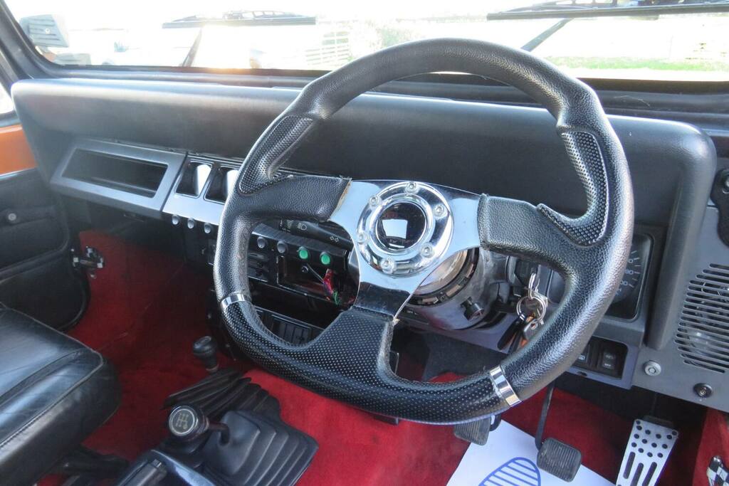 Jeep Wrangler 4.0 Sahara 181 Bhp Beige #30