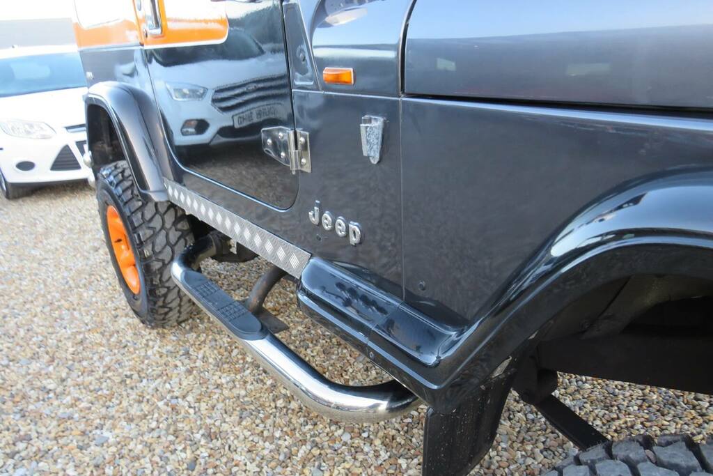 Jeep Wrangler 4.0 Sahara 181 Bhp Beige #34