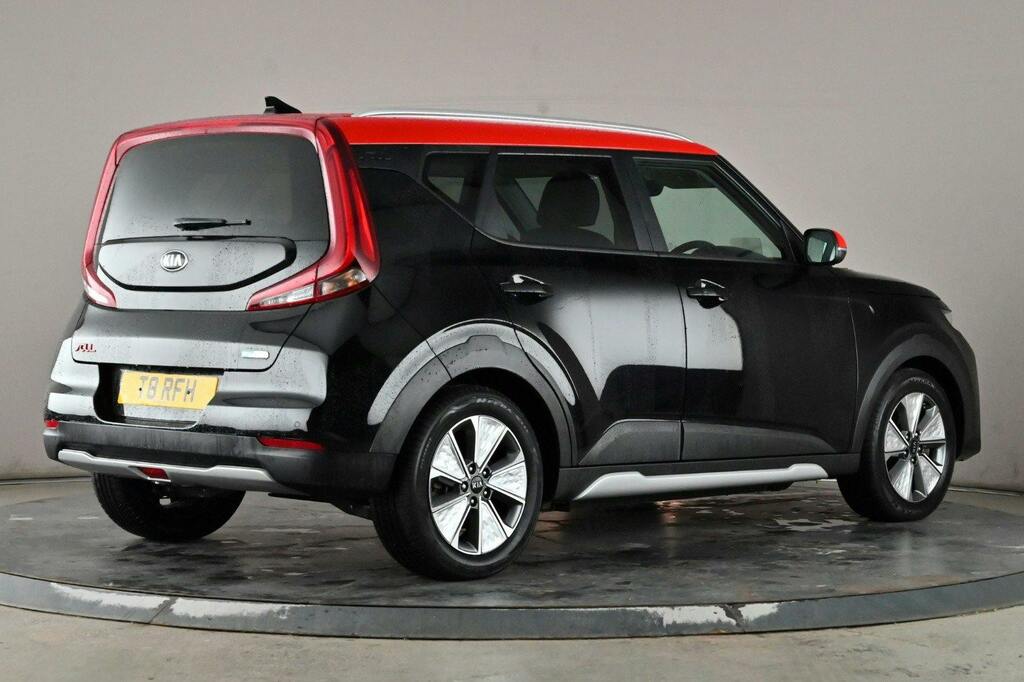 Kia Soul 64Kwh First Edition Suv Black #6