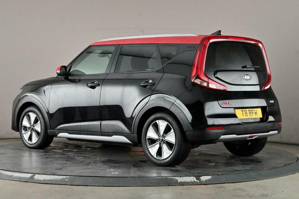 Kia Soul 64Kwh First Edition Suv Black #4